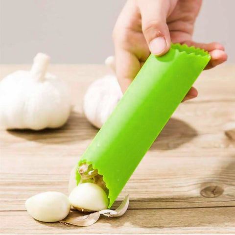 Silicone Garlic Peeler, Silicone Garlic Roller Peeling Tube Tool for Useful Kitchen Tools, Random Color, 3 PCS - 3 Otters